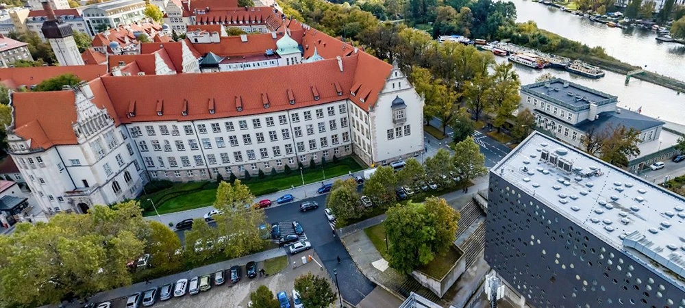 Wrocław Teknoloji Üniversitesi