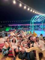 English Path Dubai Dil Okulu Öğrenciler.jpg