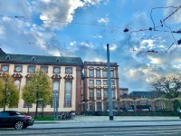 Mannheim Üniversitesi Kampüs İçi.jpg
