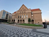 Charles Üniversitesi Binası.jpg