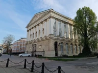 Varşova Üniversitesi Binası.jpg