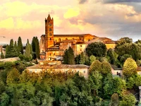 Siena Üniversitesi Havadan Görüntüsü.jpg