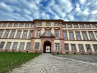 Mannheim Üniversitesi Giriş Kısmı.jpg