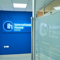 International House St. Julians İç Kısım.png