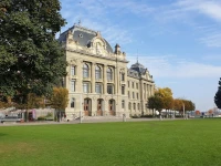 Bern Üniversitesi Dış Görünümü.jpg