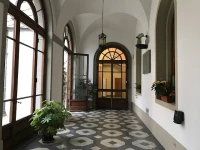 Floransa Üniversitesi Kampüs İçi.jpg