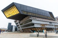 Viyana Ekonomi Üniversitesi Binası.jpg