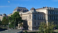 Viyana Üniversitesi Havadan Görüntüsü.jpg