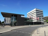 Darmstadt Teknik Üniversitesi Giriş Kısmı.jpg