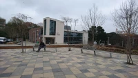 Exeter Üniversitesi Bahçesi.jpg