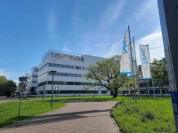 Düsseldorf Üniversitesi Giriş Kısmı.jpg