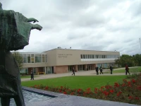 Turku Üniversitesi Bahçesi.jpg