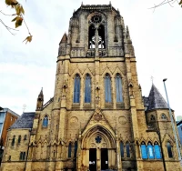 Manchester Üniversitesi Dış Görünümü.jpg