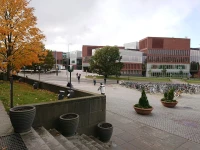 Aalto Üniversitesi Bahçesi.jpg