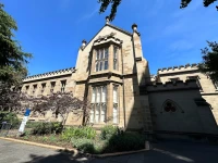 Melbourne Üniversitesi Binası.jpg