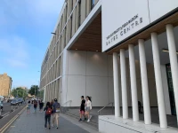 Edinburgh Üniversitesi Dış Görünümü.jpg