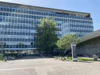 Mainz Johannes Gutenberg Üniversitesi Kampüs İçi.jpg