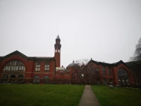 Birmingham Üniversitesi Giriş Kısmı.jpg