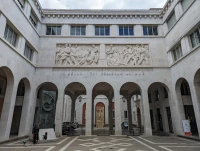 Padova Üniversitesi Bahçesi.jpg