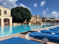 Sprachcaffe Malta Havuzu.jpg