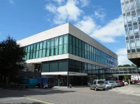 Sheffield Üniversitesi Giriş Kısmı.jpg