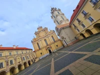 Vilnius Üniversitesi Kampüs İçi.jpg