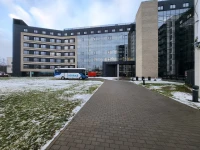 Varşova Ekonomi ve İnsan Bilimleri Üniversitesi Giriş Kısmı.jpg
