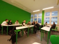 Budapeşte Metropolitan Sınıflar.jpg