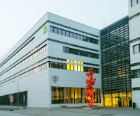 Wuppertal Üniversitesi Giriş Kısmı.jpg