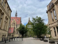 Manchester Üniversitesi Kampüs İçi.jpg