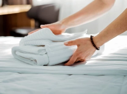 Work and travel housekeeping